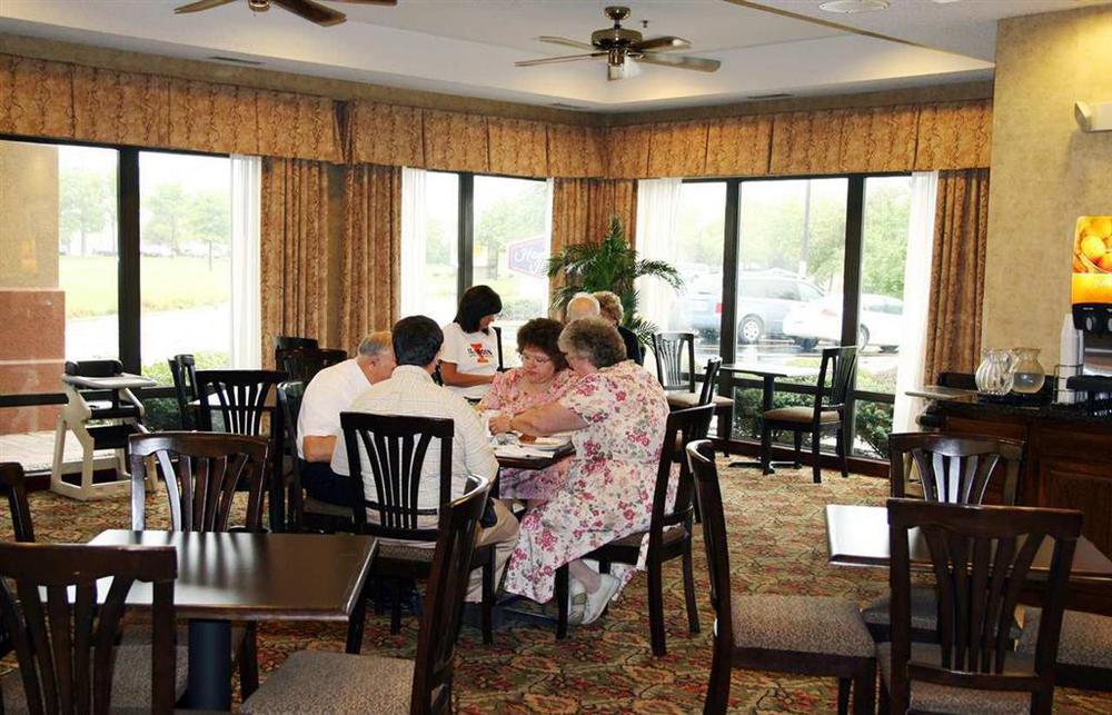 波旁内马格努森酒店 Bourbonnais 餐厅 照片