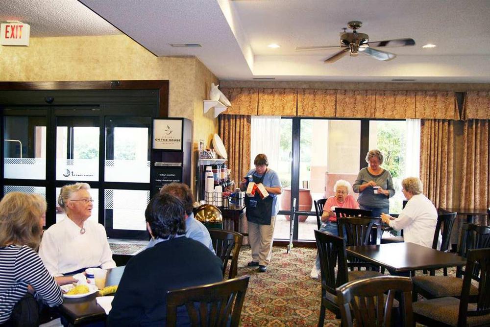 波旁内马格努森酒店 Bourbonnais 餐厅 照片